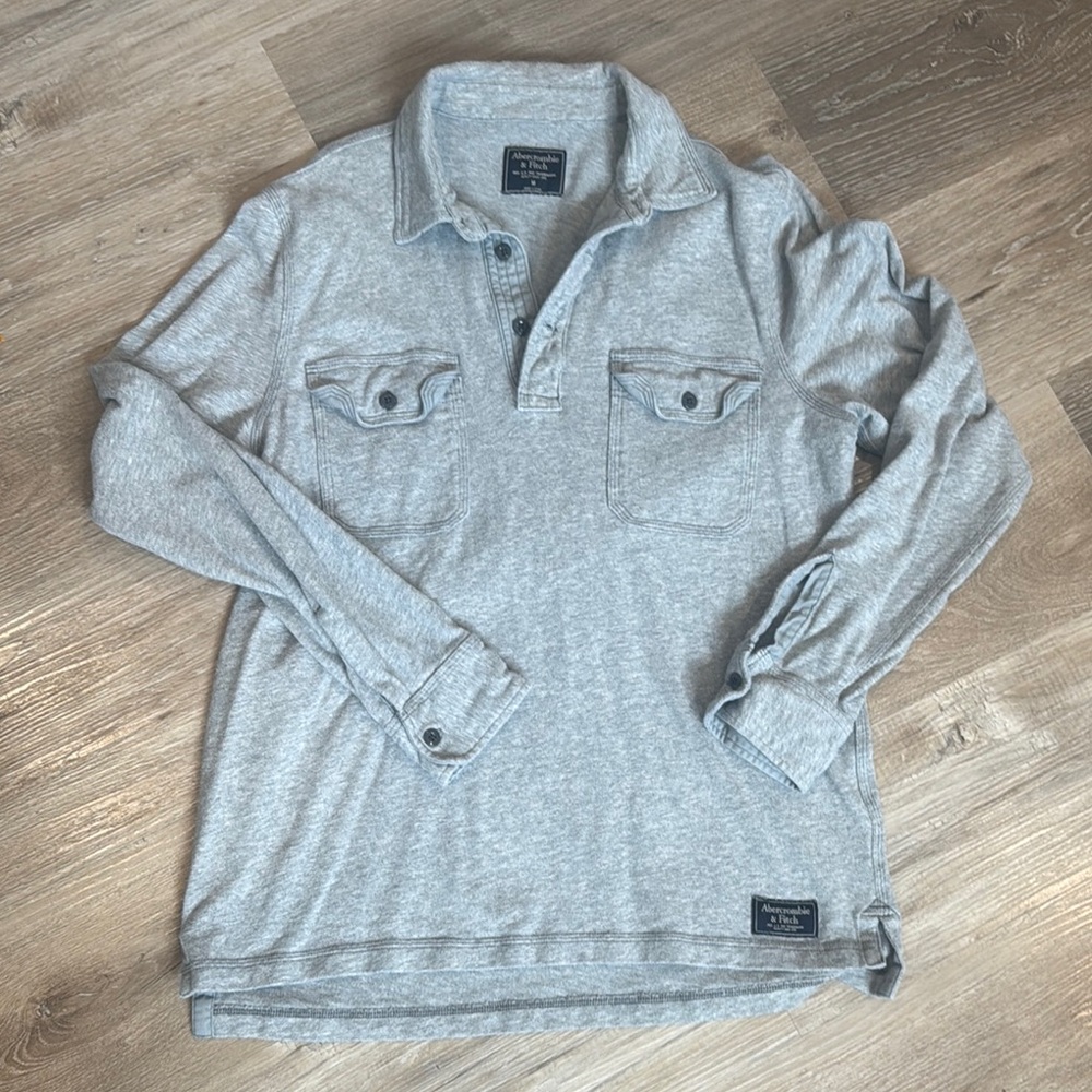A&F Gray Long Sleeve Polo Shirt, Medium